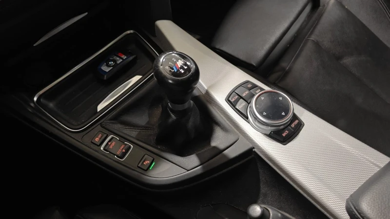 BMW 335 * 335i xDrive * CARFAX * ЦЕНА ДО БГ, снимка 14 - Автомобили и джипове - 52785735