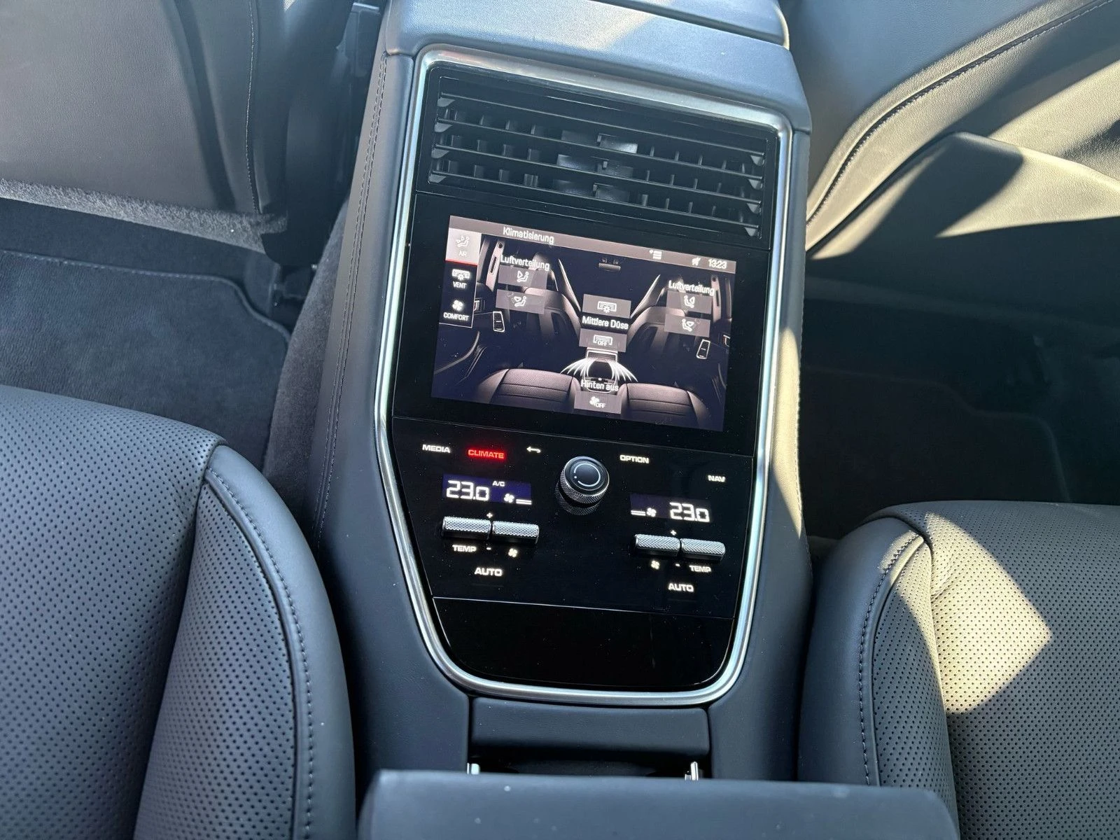 Porsche Panamera 4S E-HYBRID/560HP/360/NAVI/AMBI/LED/HUD/263vpr - изображение 10
