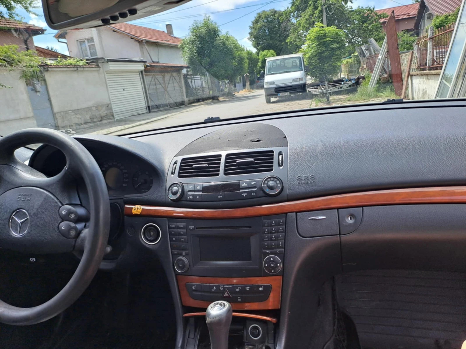Mercedes-Benz E 200 CDI - изображение 3