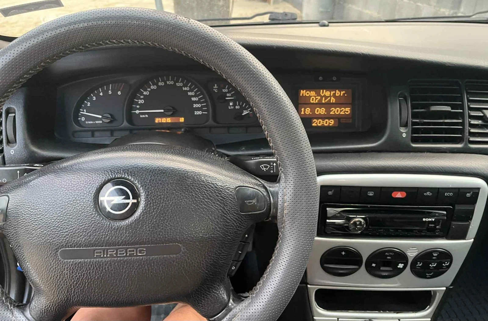 Opel Vectra 2.2DTI - изображение 10