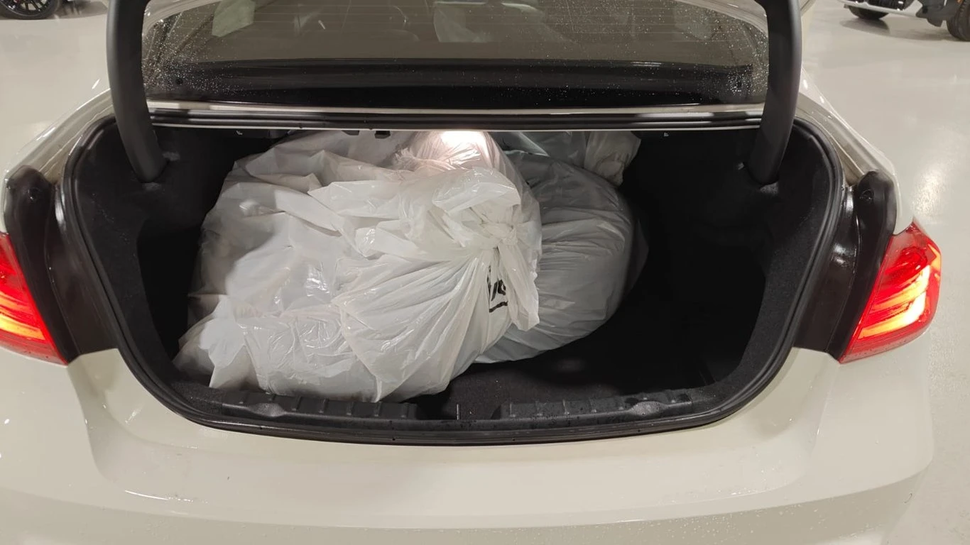 BMW 335 * 335i xDrive * CARFAX * ���� �� �� | Mobile.bg � ����������� 15