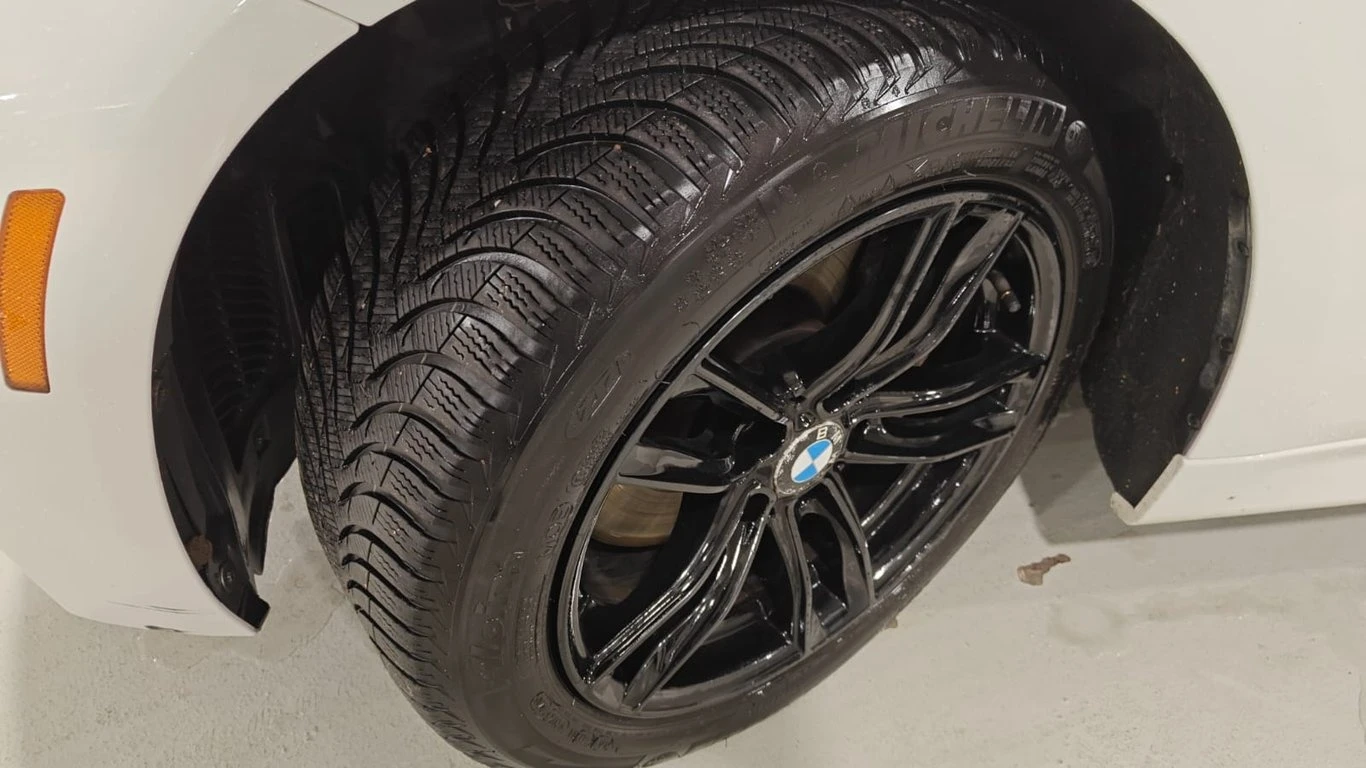 BMW 335 * 335i xDrive * CARFAX * ���� �� �� | Mobile.bg � ����������� 17