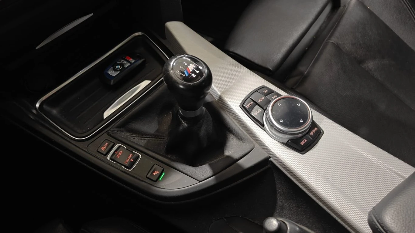 BMW 335 * 335i xDrive * CARFAX * ���� �� �� | Mobile.bg � ����������� 14