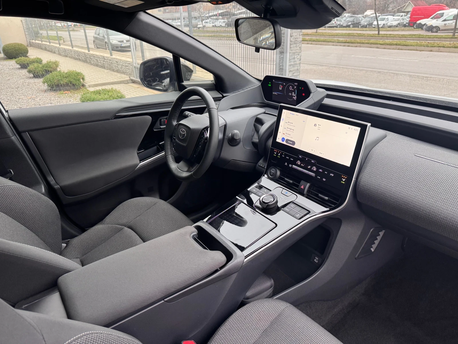 Toyota bZ4X 72Kwh BEV 18хил.км - изображение 10