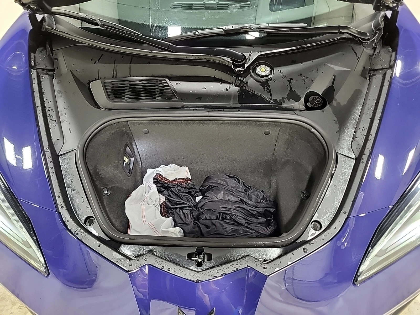 Chevrolet Corvette 6.2L 8cyl Rear Wheel Drive, снимка 16 - Автомобили и джипове - 53803028