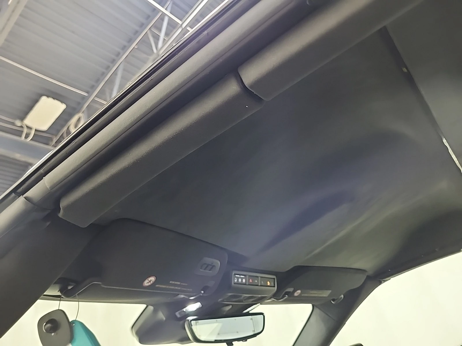 Chevrolet Corvette 6.2L 8cyl Rear Wheel Drive, снимка 13 - Автомобили и джипове - 53803028