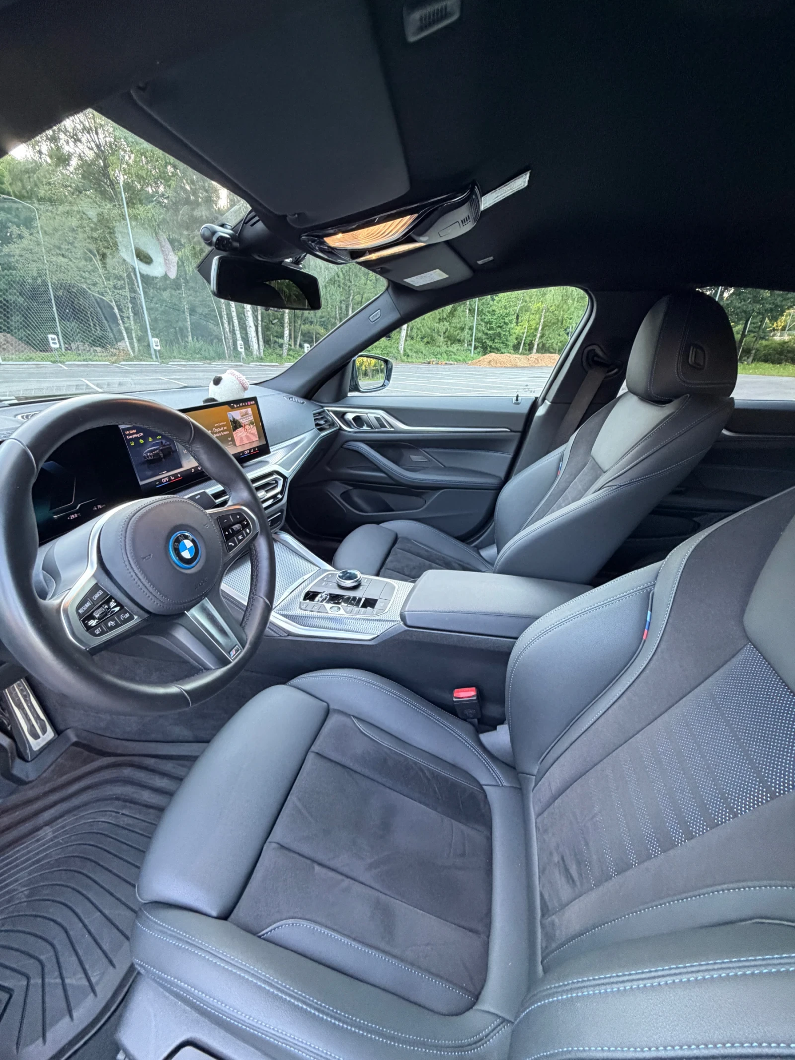 BMW i4, снимка 5 - Автомобили и джипове - 55277970
