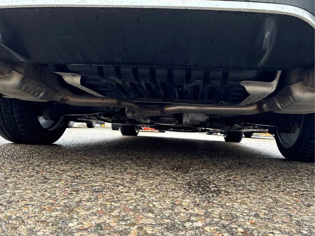 Mercedes-Benz E 300 CARFAX* BURMESTER * DISTRONIC * 360, снимка 15 - Автомобили и джипове - 54166577