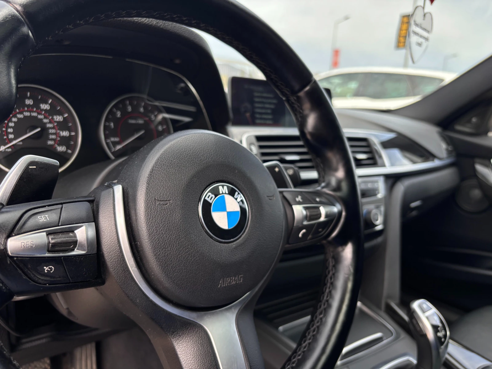 BMW 340 3 Series 340i xDrive, снимка 12 - Автомобили и джипове - 54218877