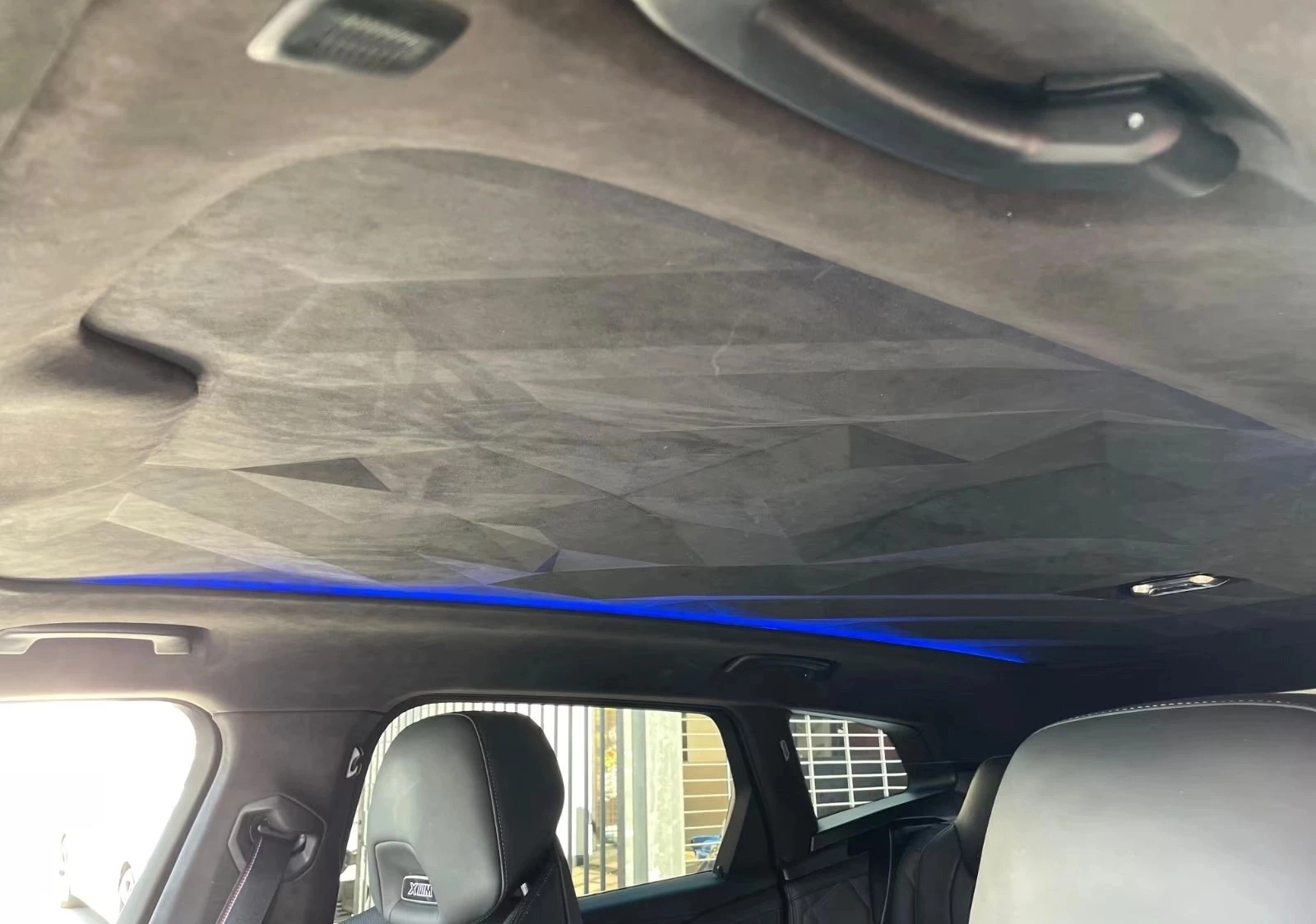 BMW XM 4.4 Hybrid xDrive, снимка 10 - Автомобили и джипове - 54360150