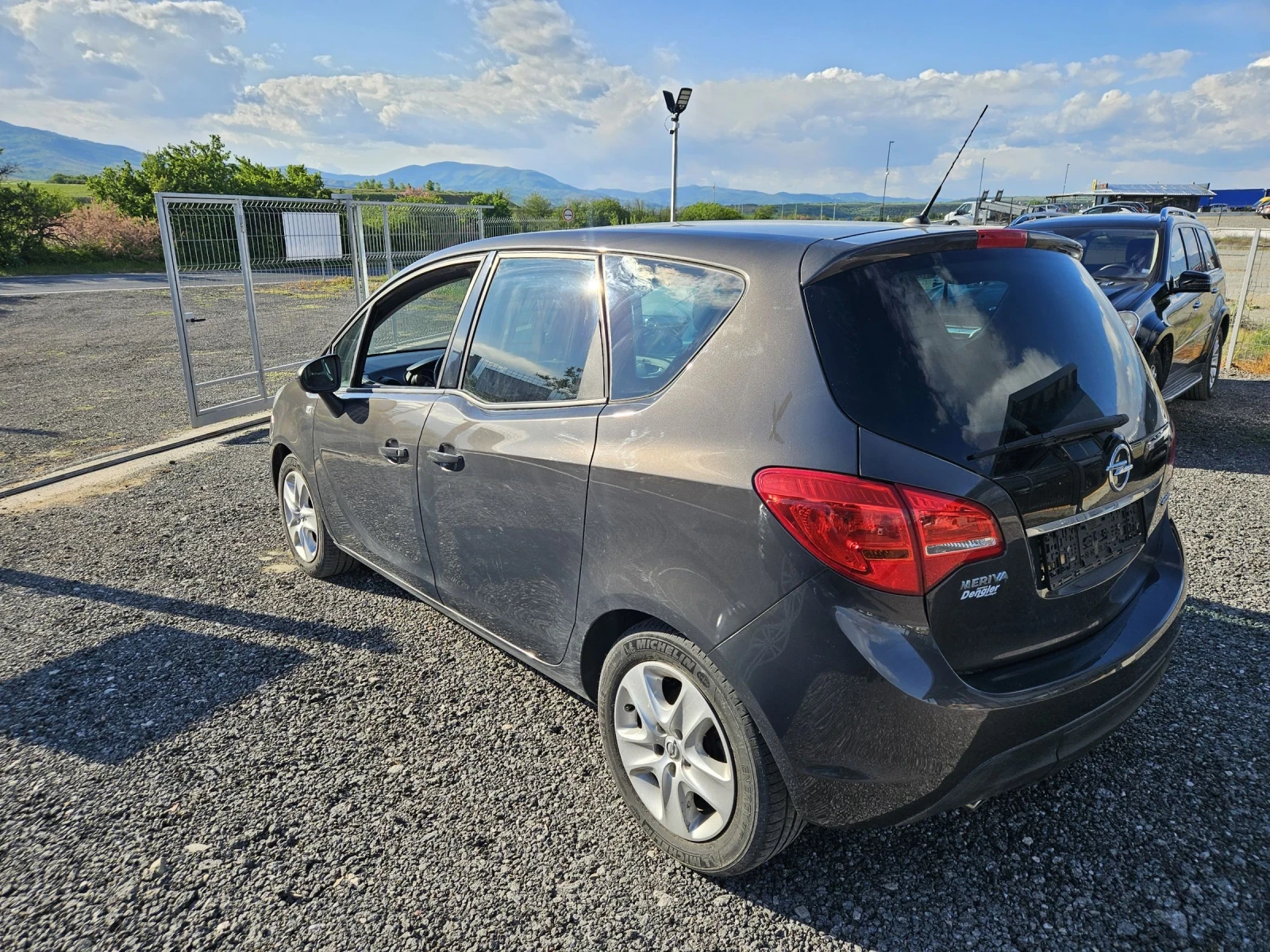 Opel Meriva 1.6cdti euro6, снимка 3 - Автомобили и джипове - 54391116