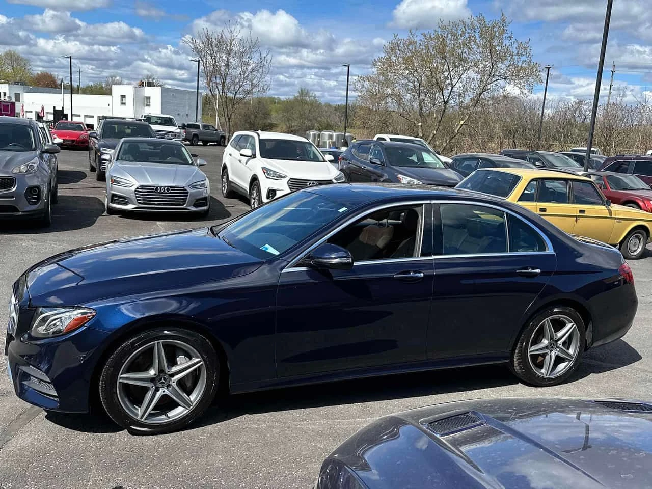 Mercedes-Benz E 400 CARFAX, снимка 2 - Автомобили и джипове - 54479650