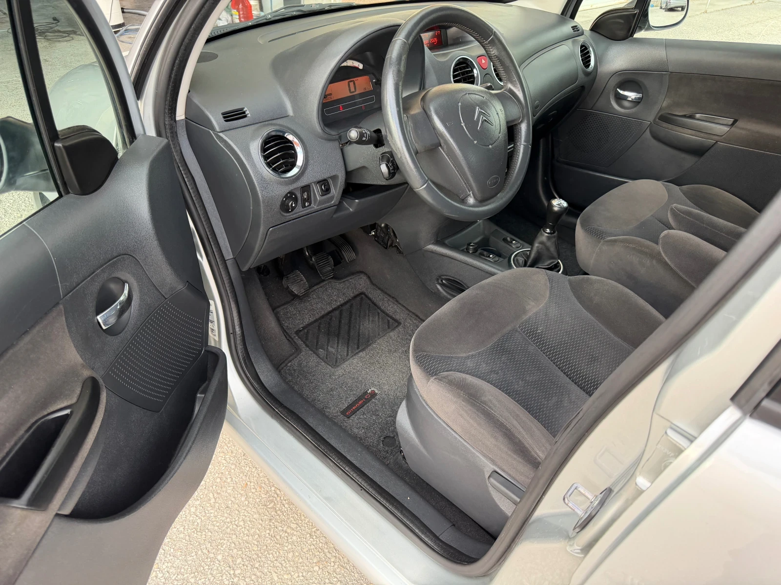Citroen C3 1.4HDi 68к.с. FACE !!! 88000 км.!!!, снимка 11 - Автомобили и джипове - 55011046