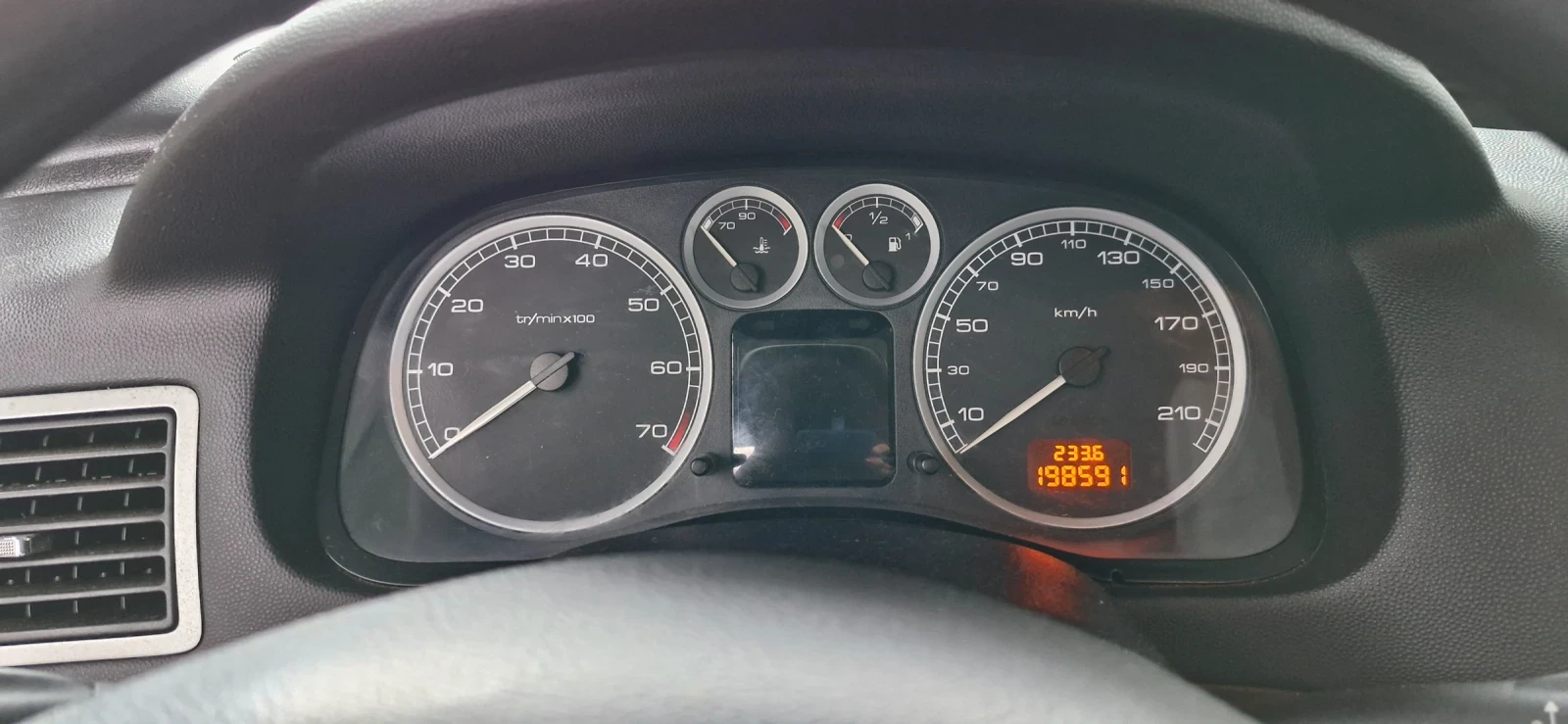 Peugeot 307 1, 6 бензин, снимка 6 - Автомобили и джипове - 55152517