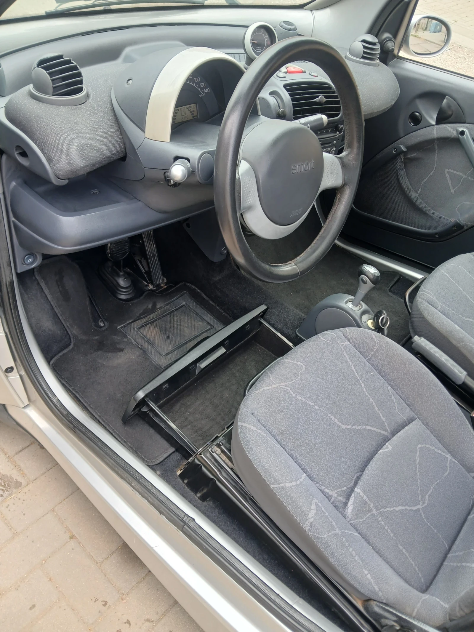 Smart Fortwo, снимка 10 - Автомобили и джипове - 55161378