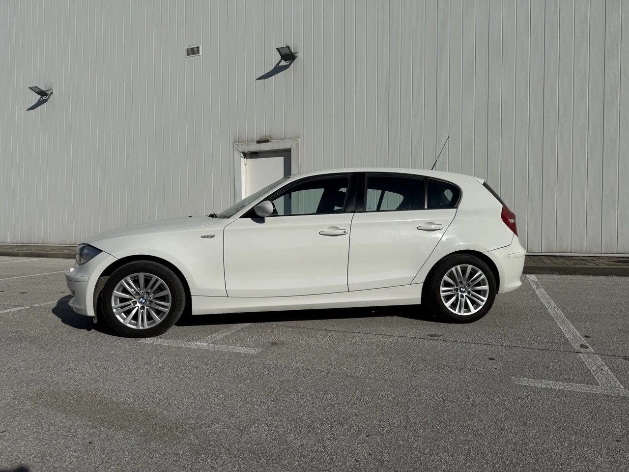 BMW 116, снимка 2 - Автомобили и джипове - 55629414