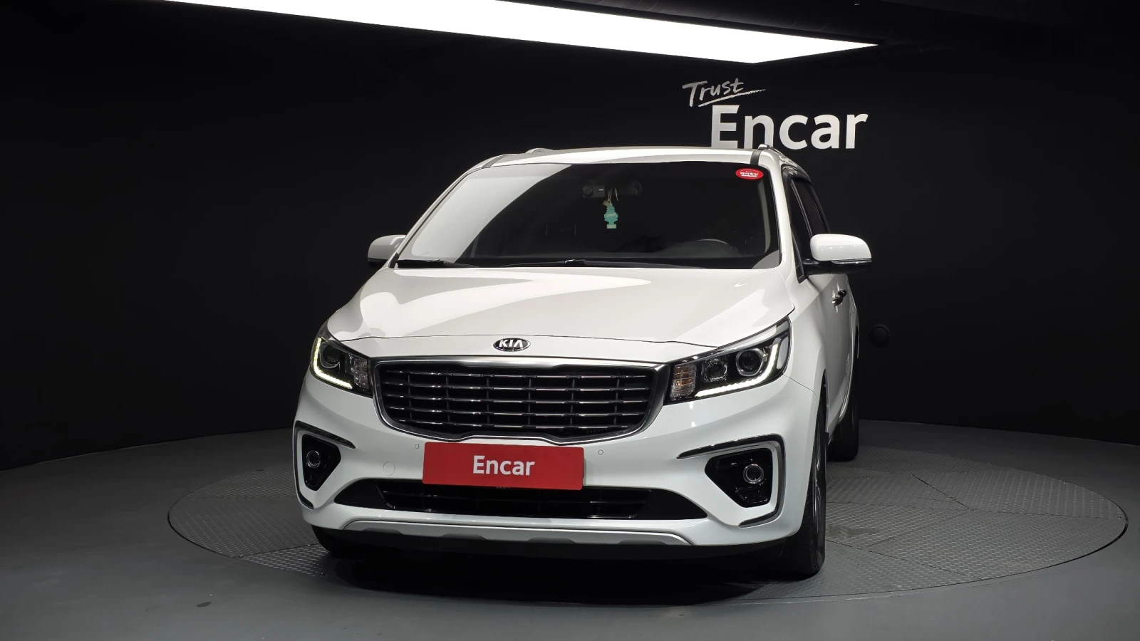 Kia Carnival ПОДГРЕВ ВОЛАН КРАЙНА ЦЕНА* encareu.com, снимка 3 - Автомобили и джипове - 56024653