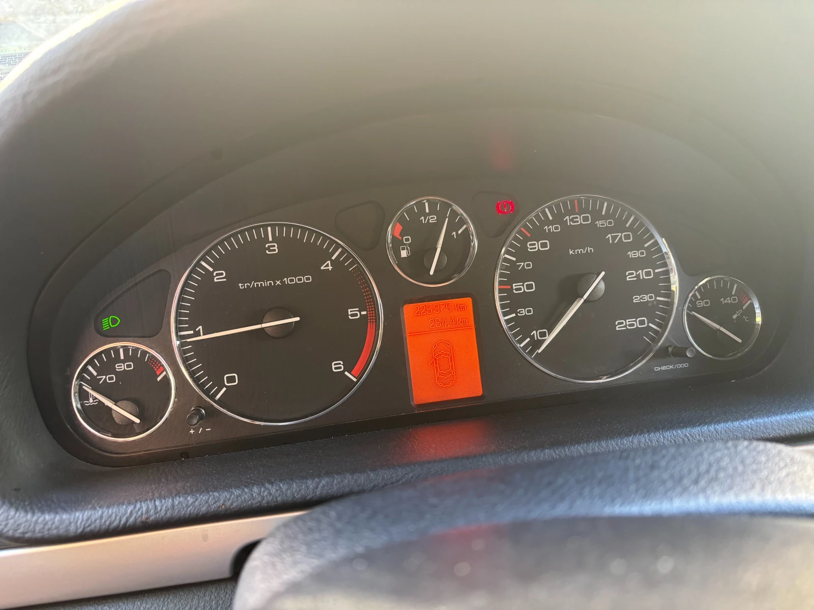 Peugeot 407 2.0 HDI, снимка 9 - Автомобили и джипове - 56189503