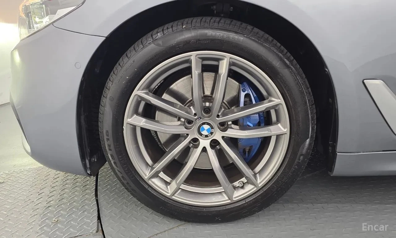 BMW 530 * 530i M Sport Package Plus * , снимка 5 - Автомобили и джипове - 56714668