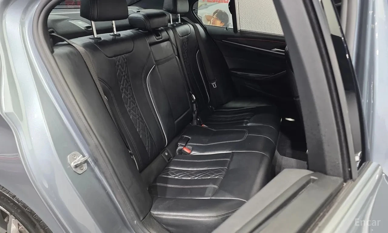 BMW 530 * 530i M Sport Package Plus * , снимка 12 - Автомобили и джипове - 56714668