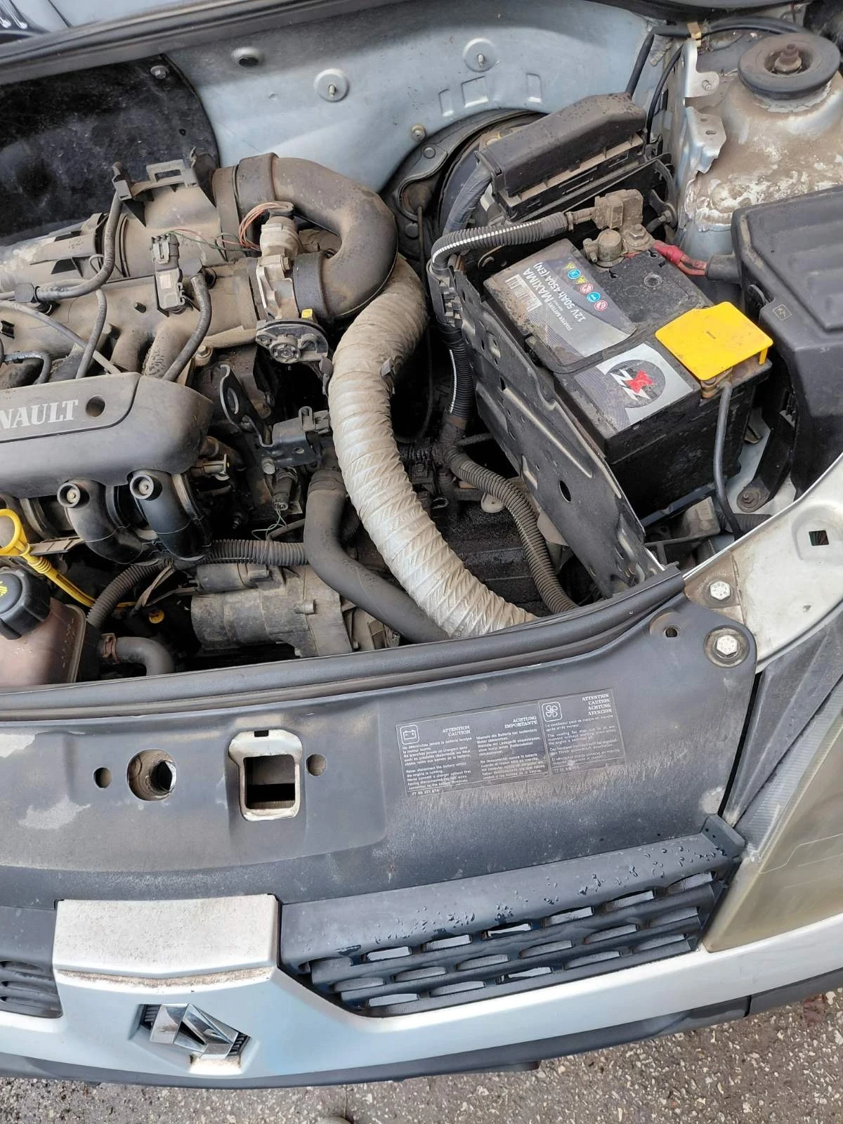 Renault Clio, снимка 11 - Автомобили и джипове - 56744770