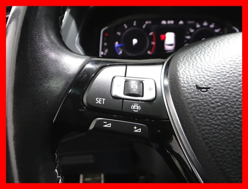 VW Tiguan Premium R-Line 4Motion, снимка 9 - Автомобили и джипове - 53102631