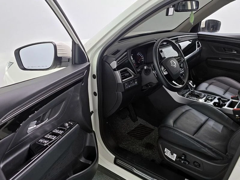 SsangYong Korando 1.5 175950 Automatic, снимка 10 - Автомобили и джипове - 55750065