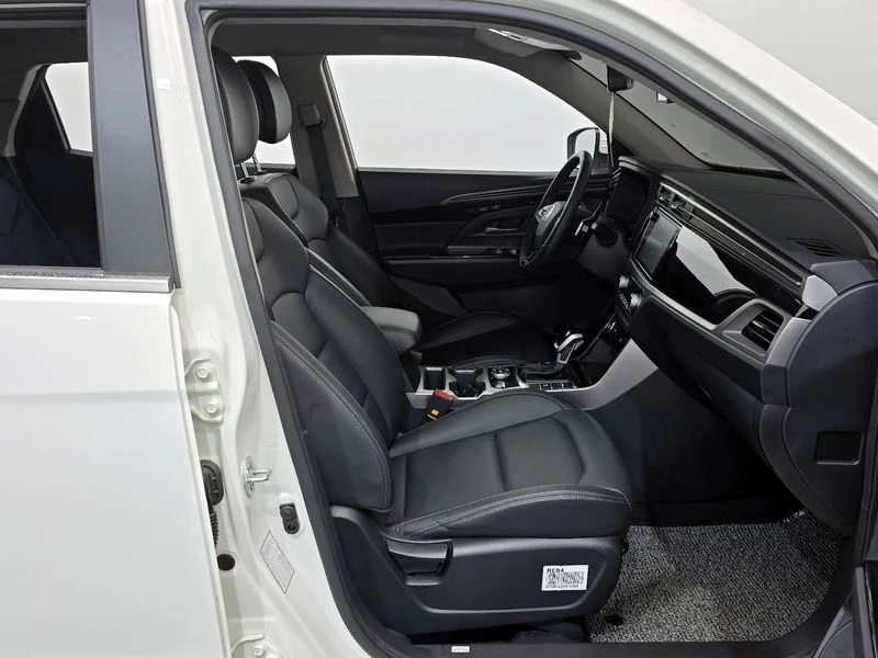 SsangYong Korando 1.5 175950 Automatic, снимка 11 - Автомобили и джипове - 55750065