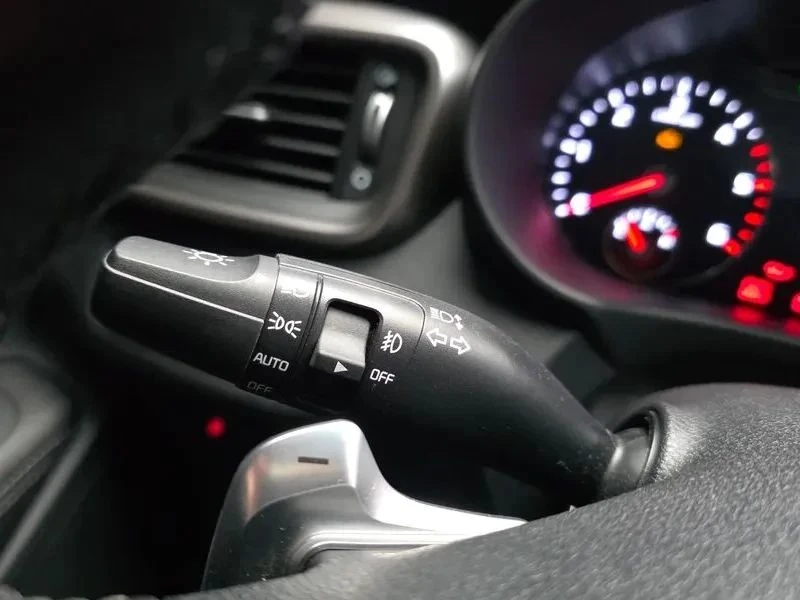 Kia Sorento, снимка 17 - Автомобили и джипове - 56689500