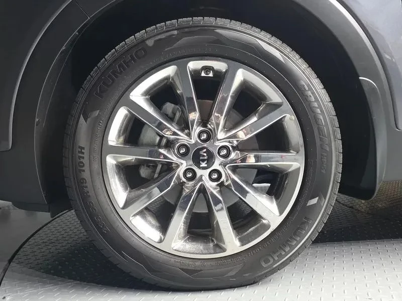 Kia Sorento, снимка 5 - Автомобили и джипове - 56689500