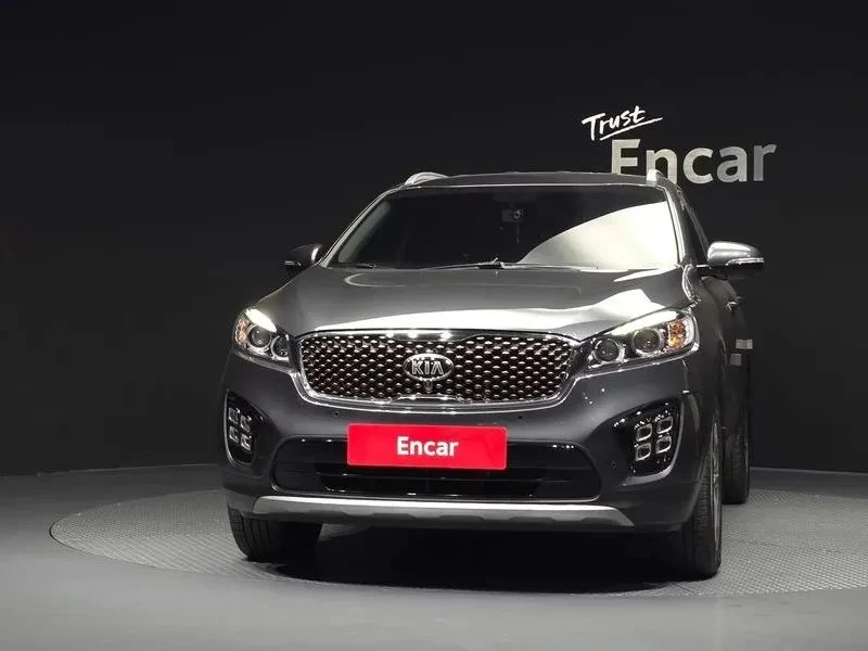Kia Sorento, снимка 3 - Автомобили и джипове - 56689500