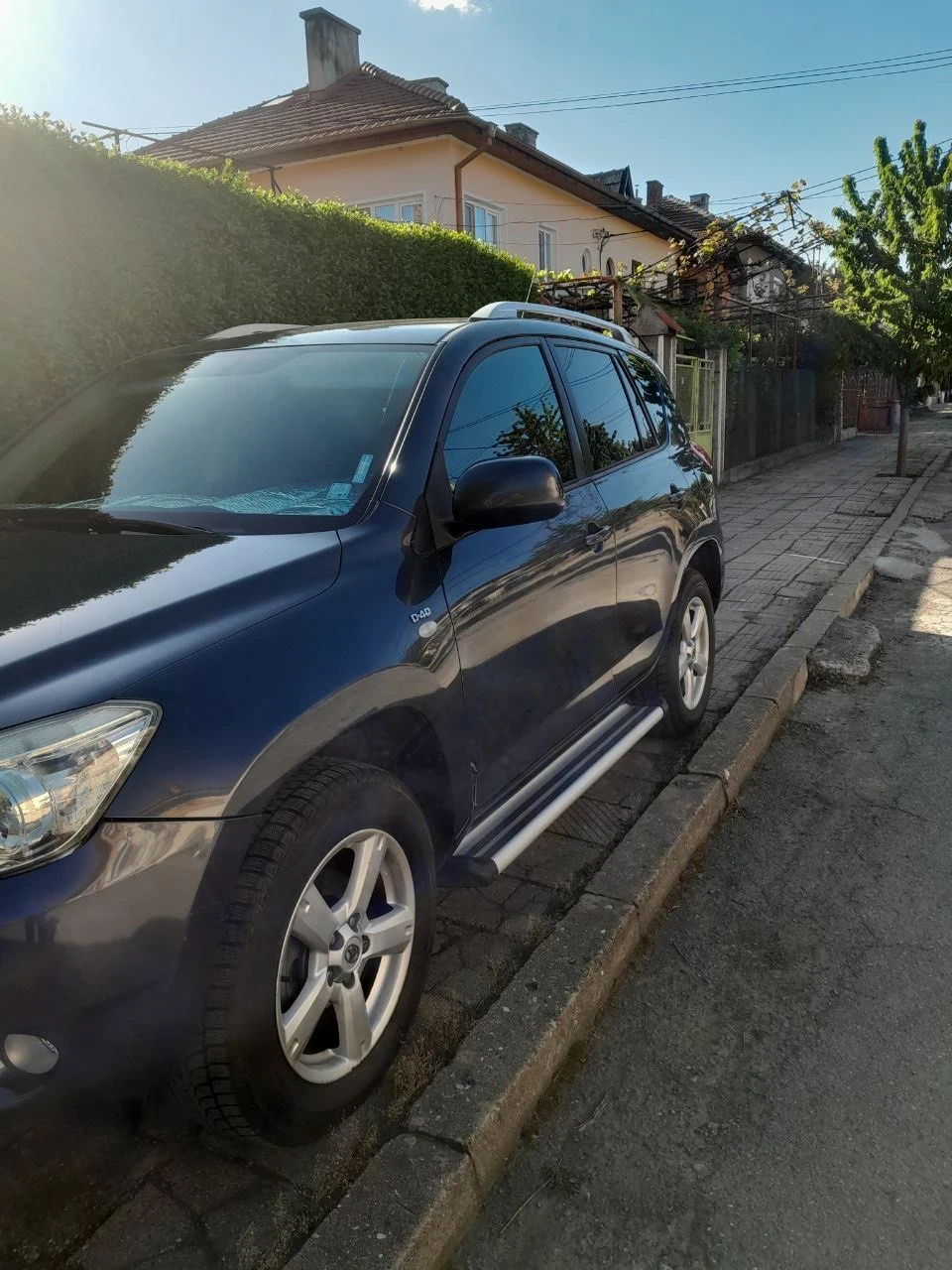 Toyota Rav4 2.2D 190000км - изображение 3