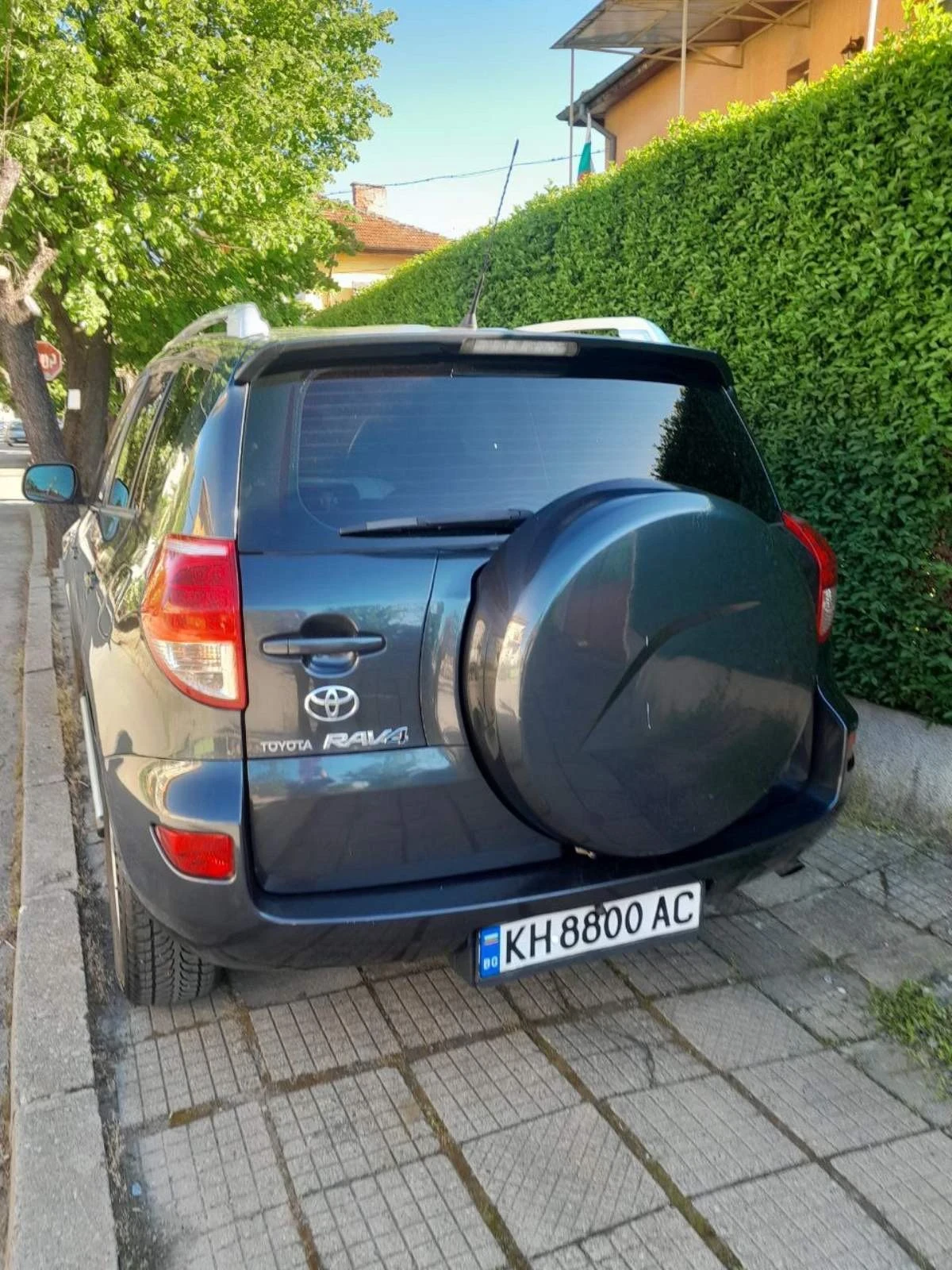 Toyota Rav4 2.2D 190000км - изображение 5