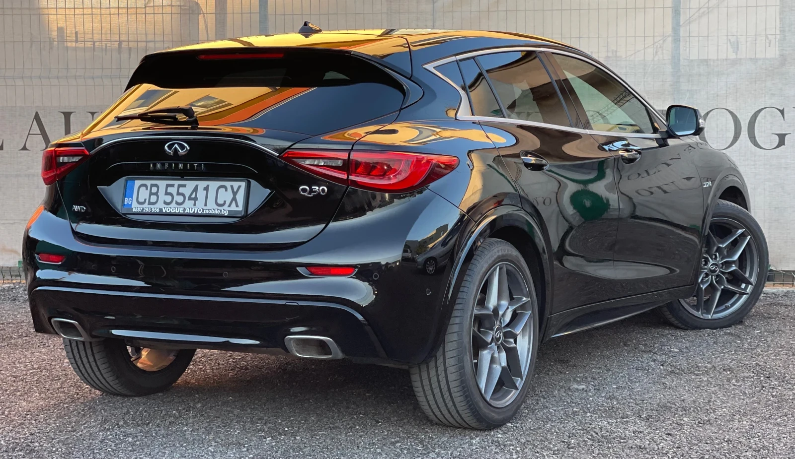 Infiniti Q30 2.2d* AWD* Keyless* 360* BLIND* MEMORY - изображение 2