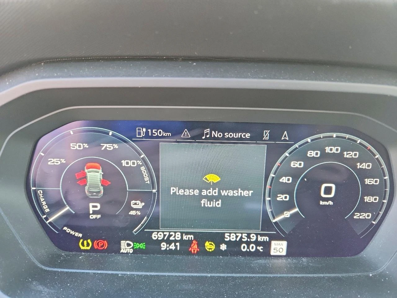 Audi Q4 E-Tron Technik, снимка 9 - Автомобили и джипове - 53938536