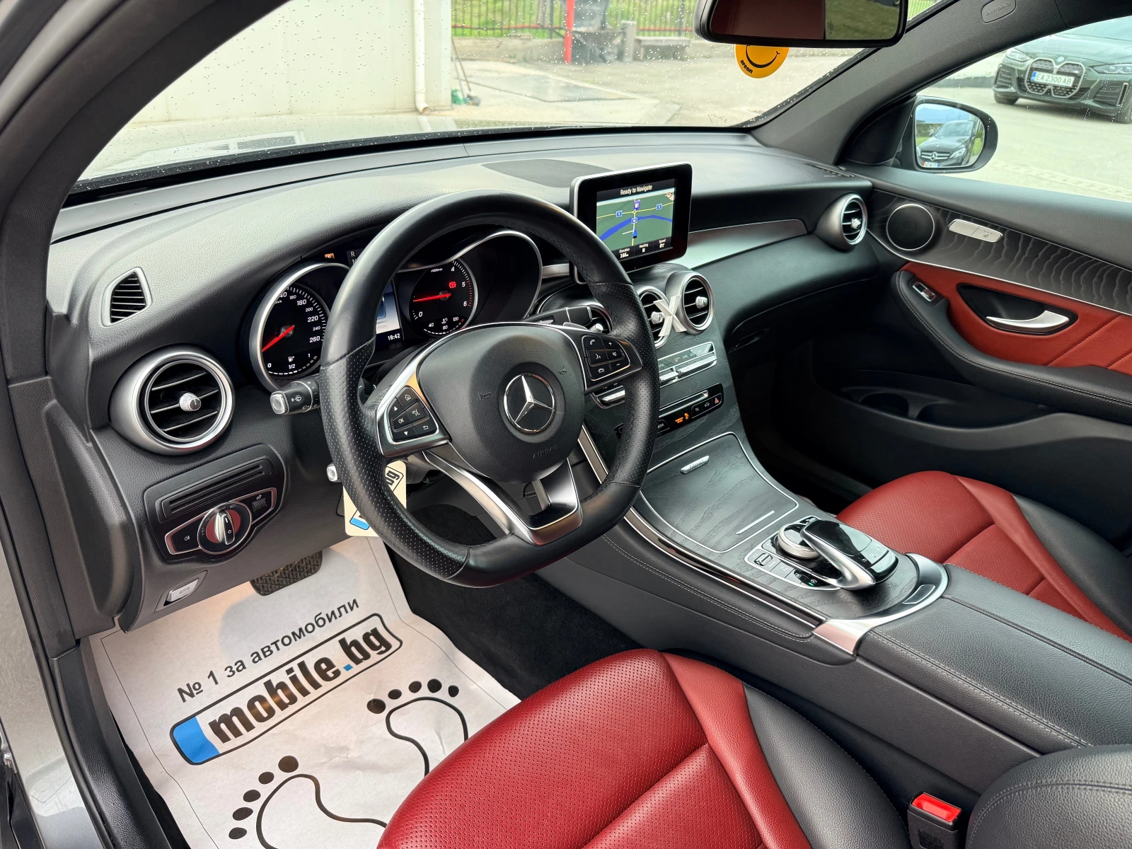 Mercedes-Benz GLC 220 COUPE/ EDITION 1 AMG/ 9G/ 4MATIC / NIGHT PACK /, снимка 9 - Автомобили и джипове - 54047381