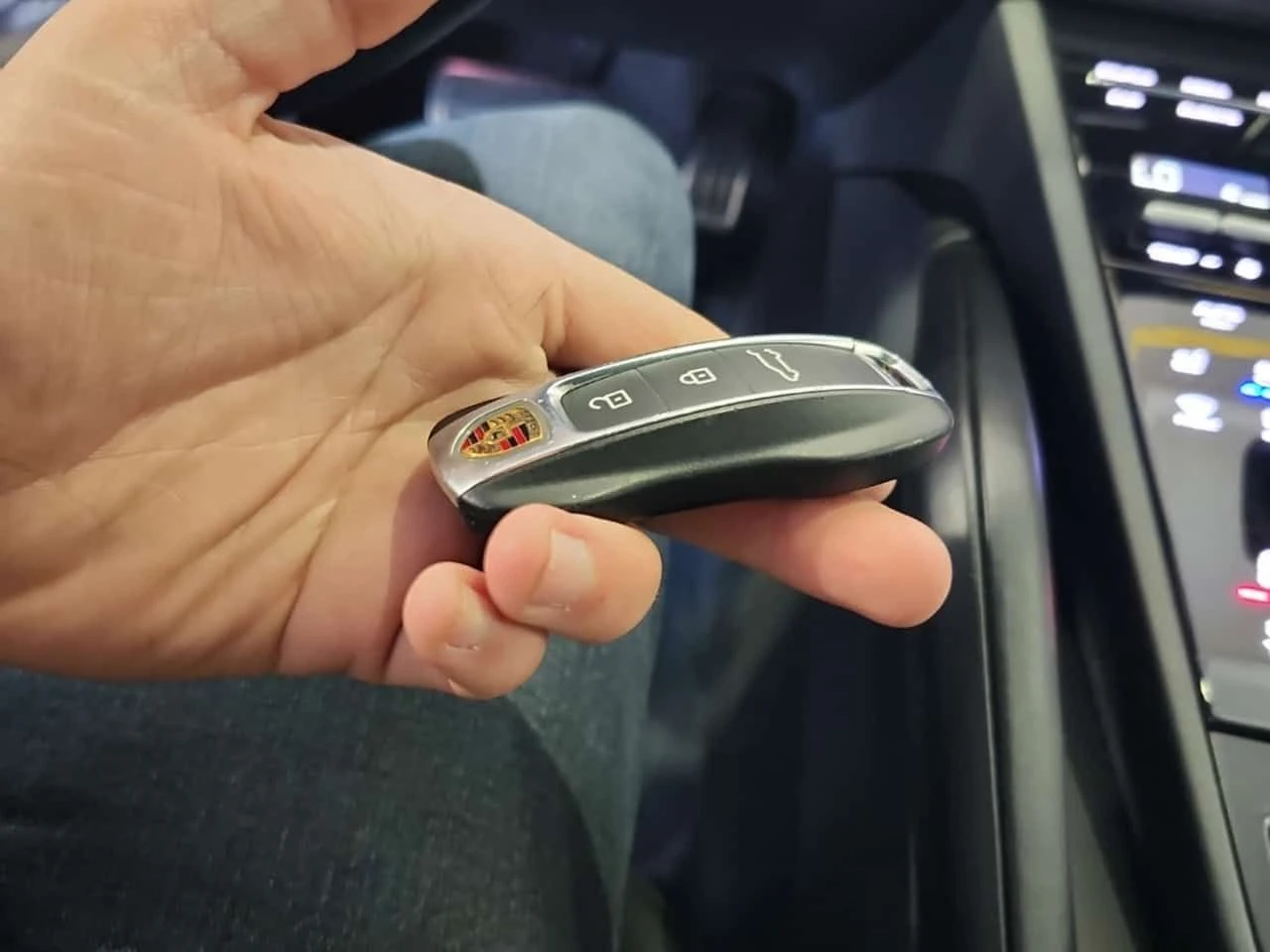 Porsche Cayenne GTS| ОБДУХВАНЕ| PANO| AMBIENT| 360| , снимка 17 - Автомобили и джипове - 54457230