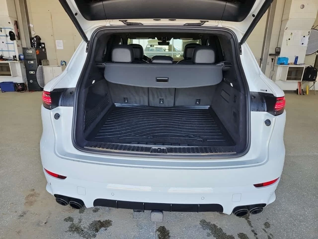 Porsche Cayenne GTS| ОБДУХВАНЕ| PANO| AMBIENT| 360| , снимка 7 - Автомобили и джипове - 54457230