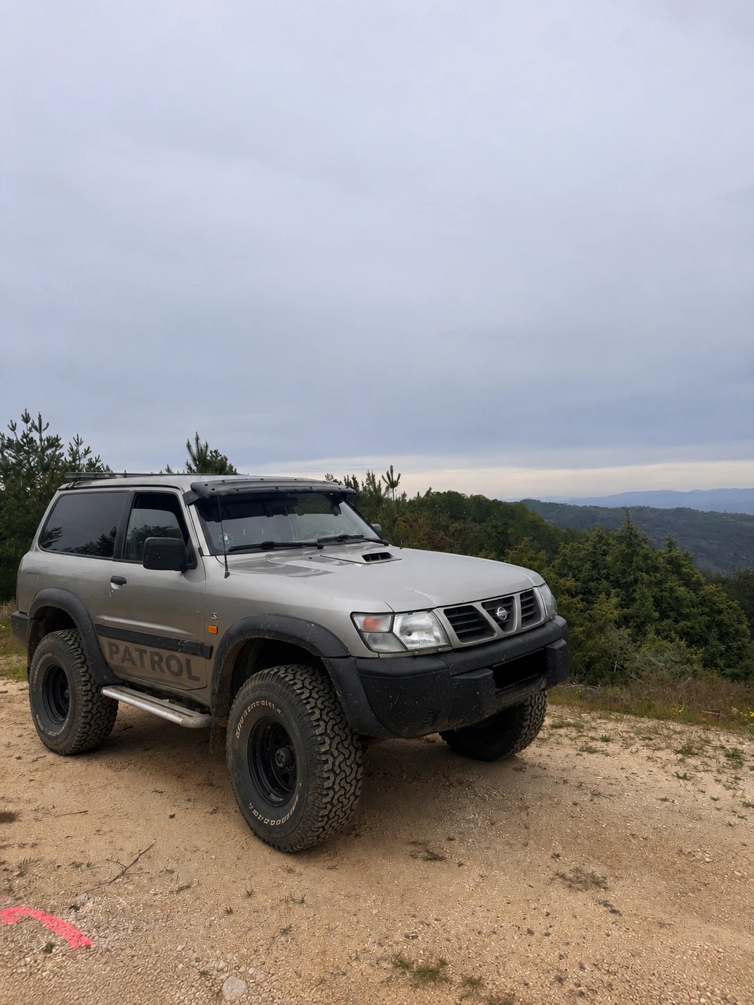 Nissan Patrol Y61