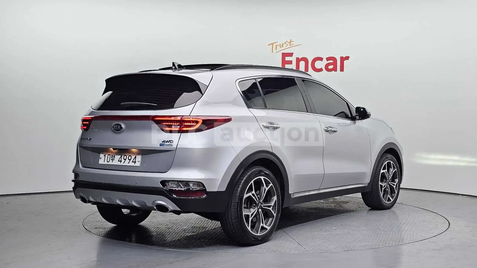 Kia Sportage ОБДУХВАНЕ * ПАНО * KEYLESS * АВТОКРЕДИТ, снимка 2 - Автомобили и джипове - 54999400