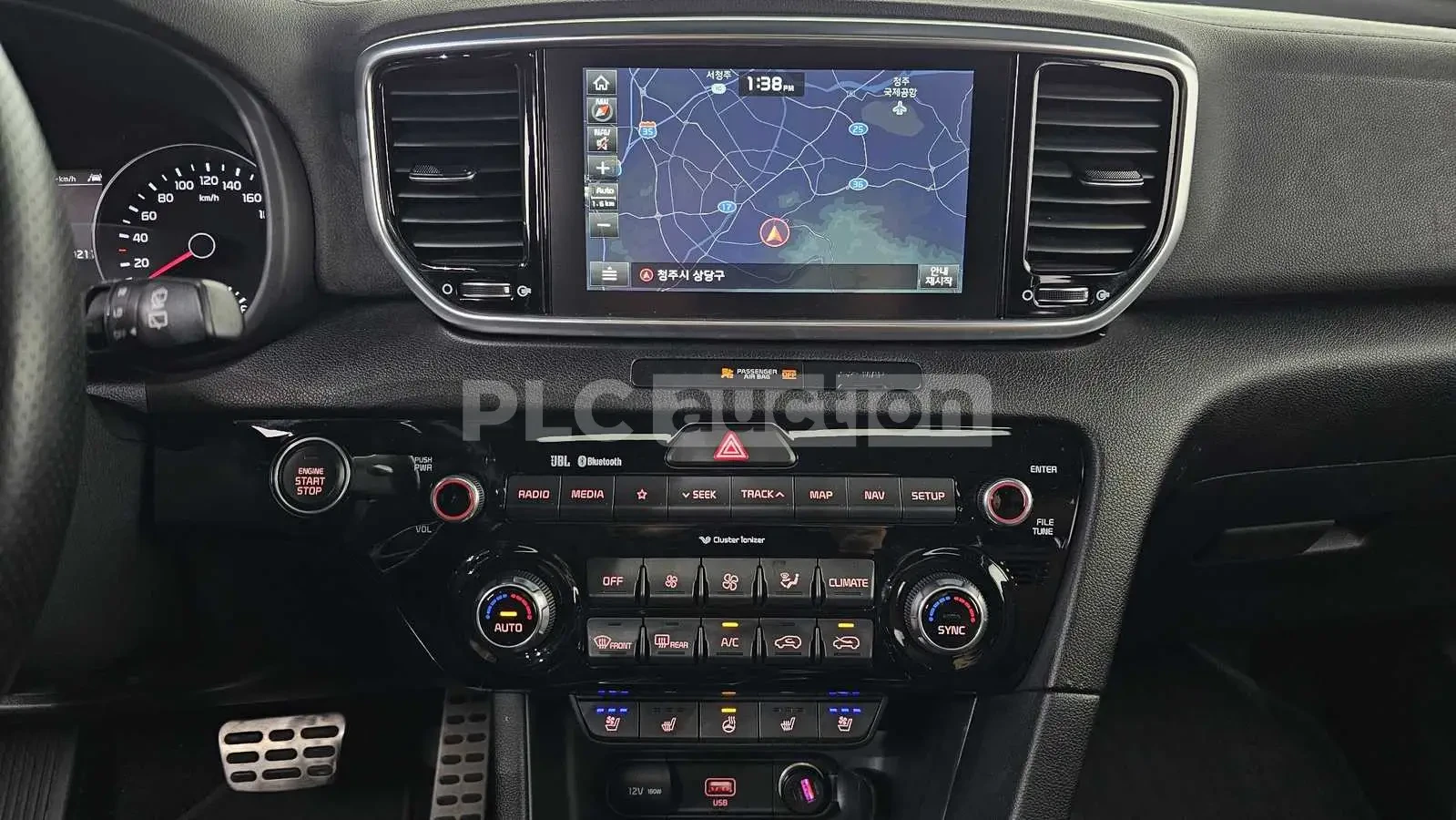 Kia Sportage ОБДУХВАНЕ * ПАНО * KEYLESS * АВТОКРЕДИТ, снимка 16 - Автомобили и джипове - 54999400
