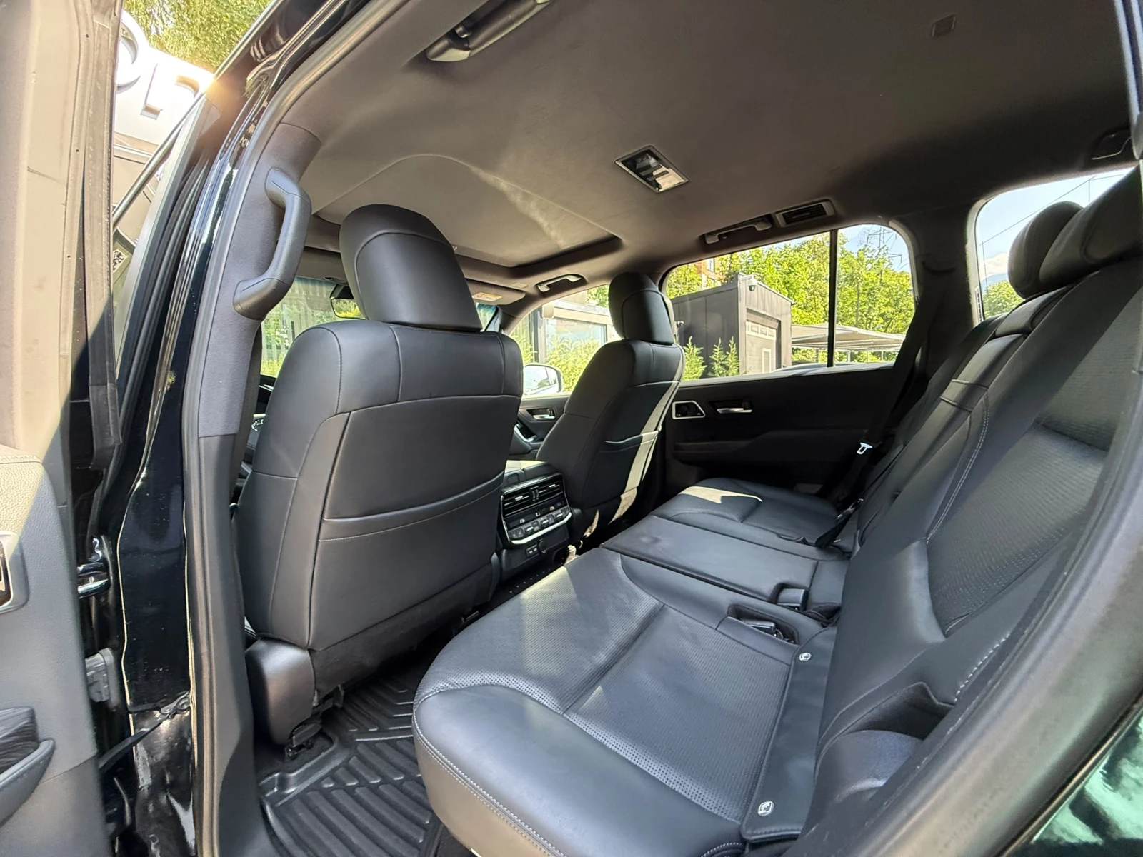 Toyota Land cruiser 70TH ANNIVERSARY 3.3 V6 300, снимка 12 - Автомобили и джипове - 55380165