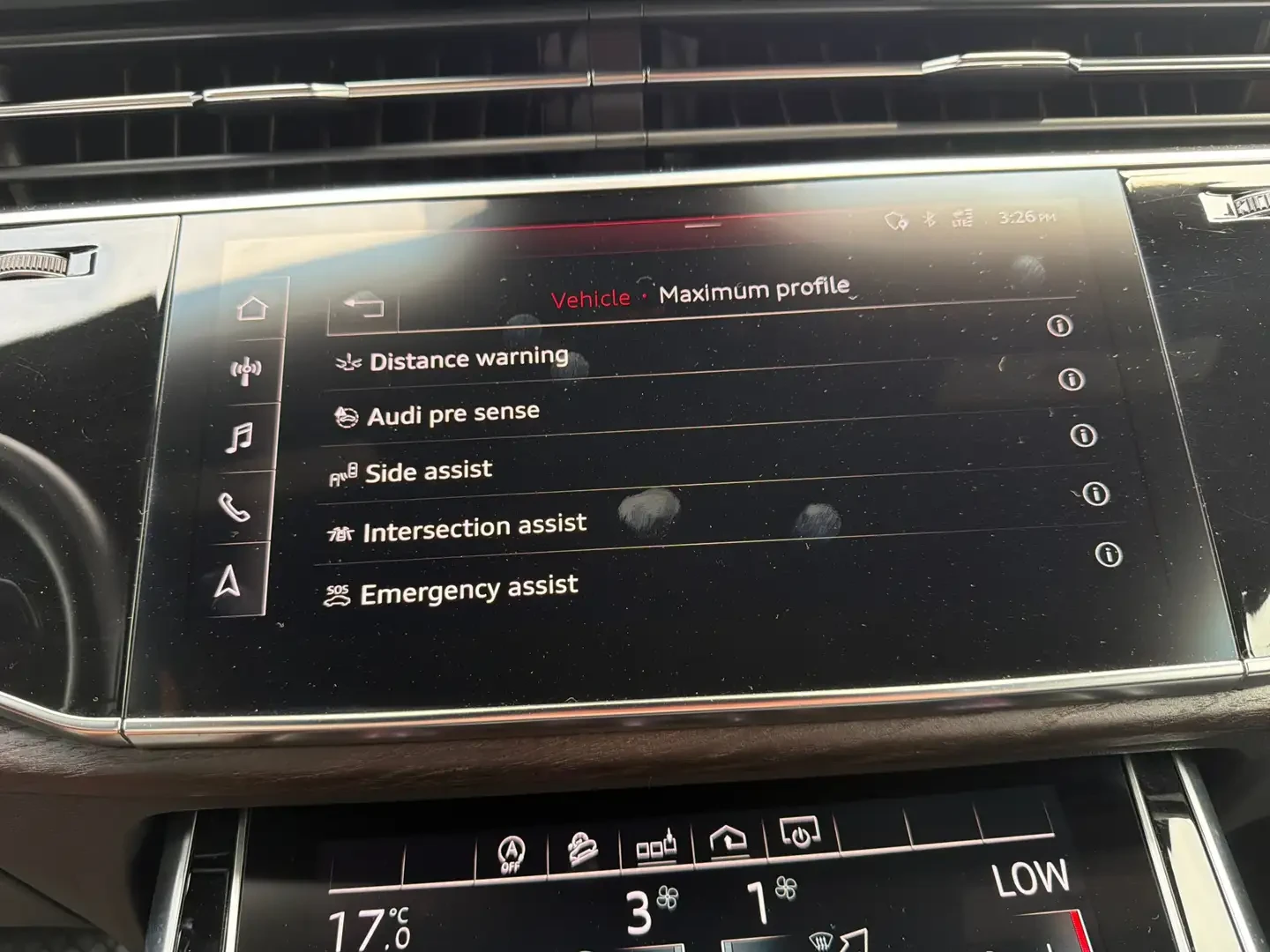 Audi Q8 Progressiv 55 TFSI quattro, снимка 17 - Автомобили и джипове - 55654994