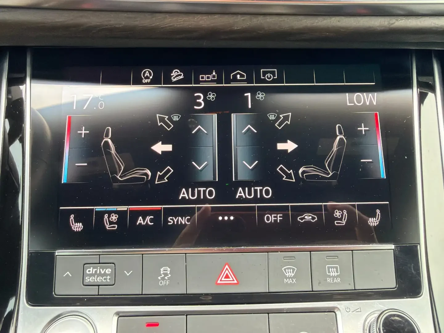 Audi Q8 Progressiv 55 TFSI quattro, снимка 15 - Автомобили и джипове - 55654994