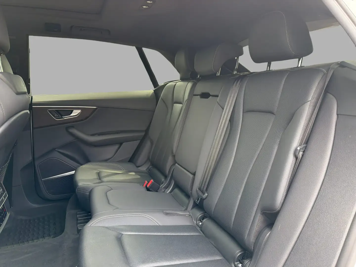 Audi Q8 Progressiv 55 TFSI quattro, снимка 12 - Автомобили и джипове - 55654994