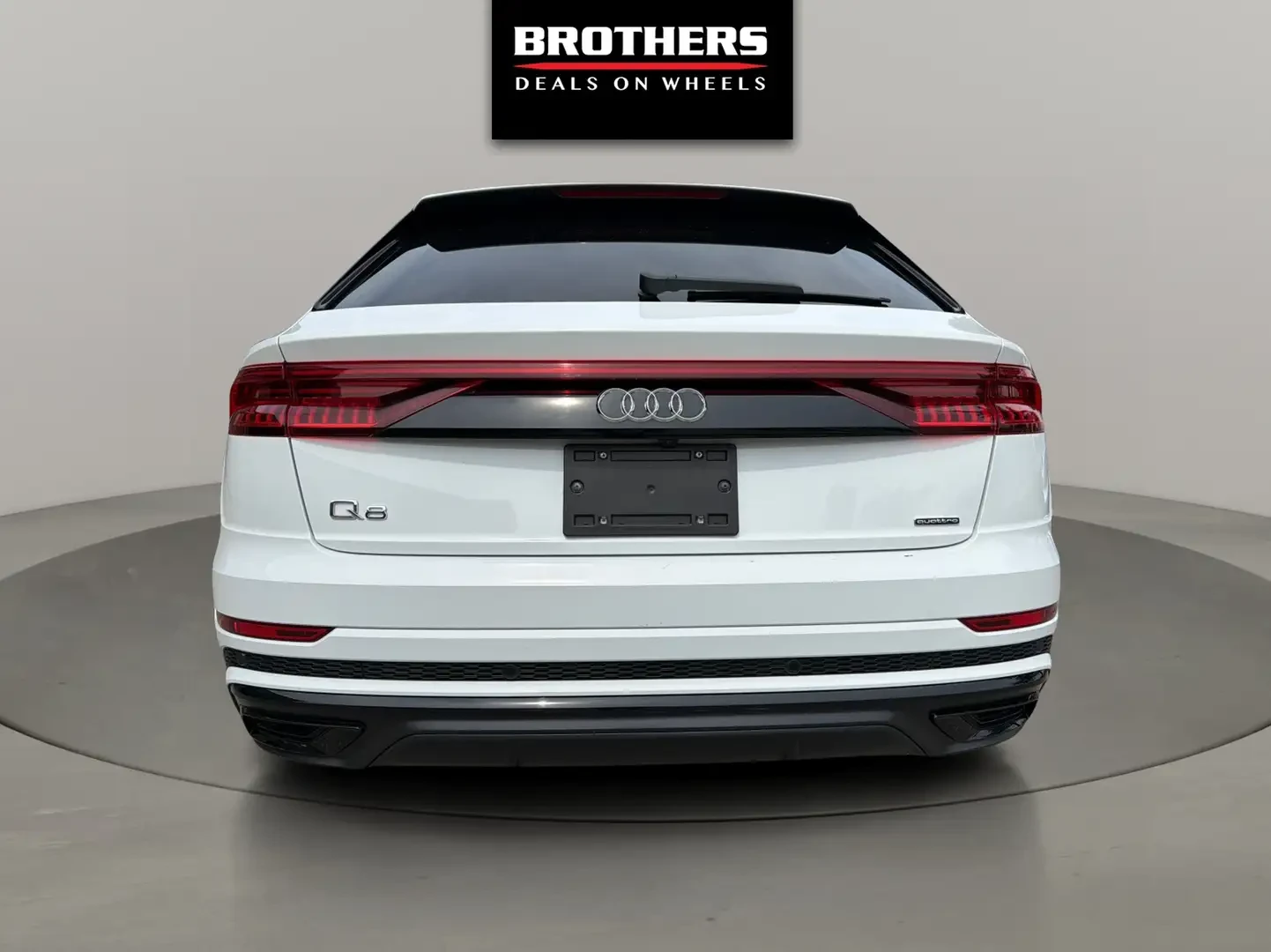 Audi Q8 Progressiv 55 TFSI quattro, снимка 6 - Автомобили и джипове - 55654994