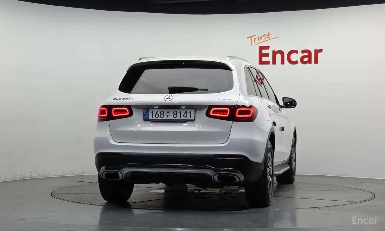 Mercedes-Benz GLC 4MATIC ПАНОРАМА/ДИСТРОНИК, снимка 4 - Автомобили и джипове - 55694784