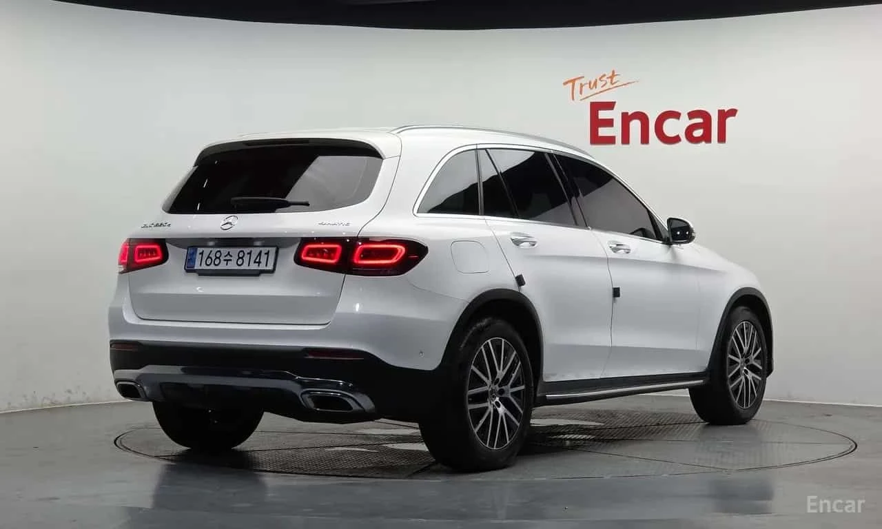 Mercedes-Benz GLC 4MATIC ПАНОРАМА/ДИСТРОНИК, снимка 2 - Автомобили и джипове - 55694784