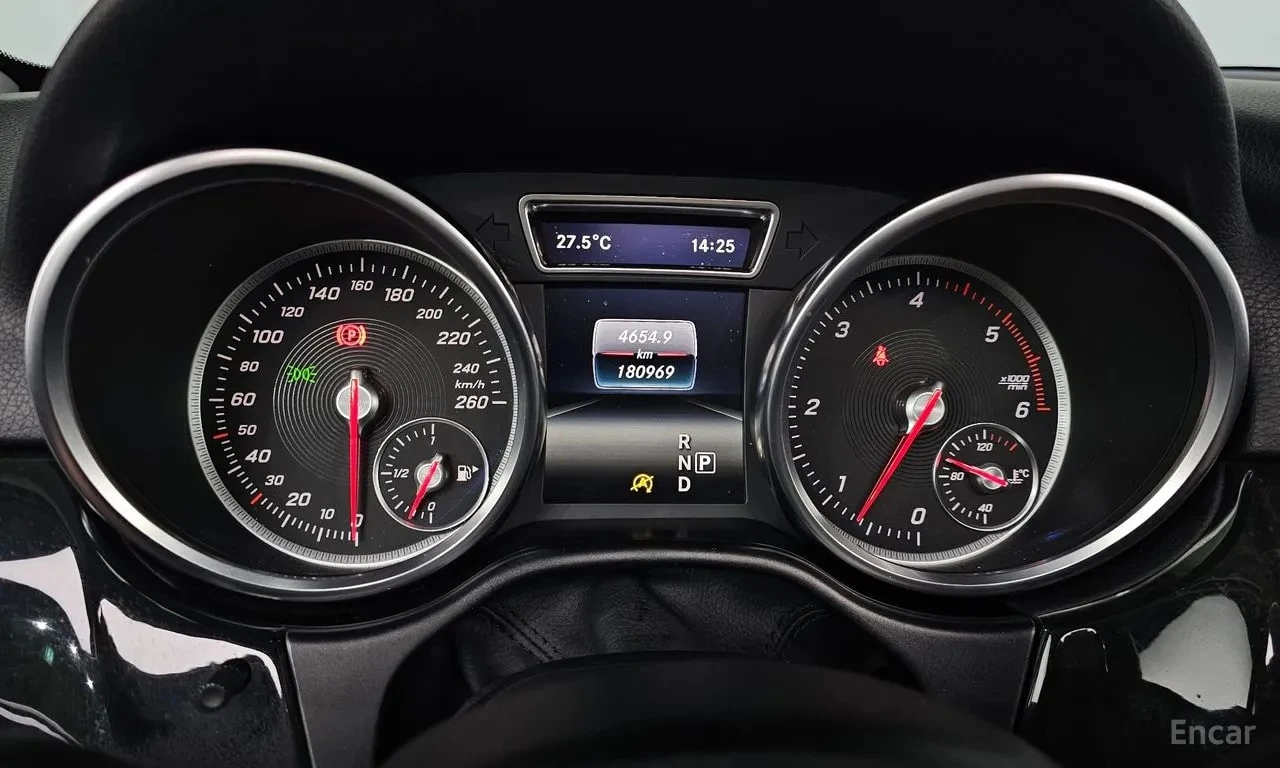 Mercedes-Benz GLE 350  d 4MATIC/ОБДУХ/ПОДГРЕВ/ПАМЕТ/ПОДГРЕВ/, снимка 8 - Автомобили и джипове - 56134289