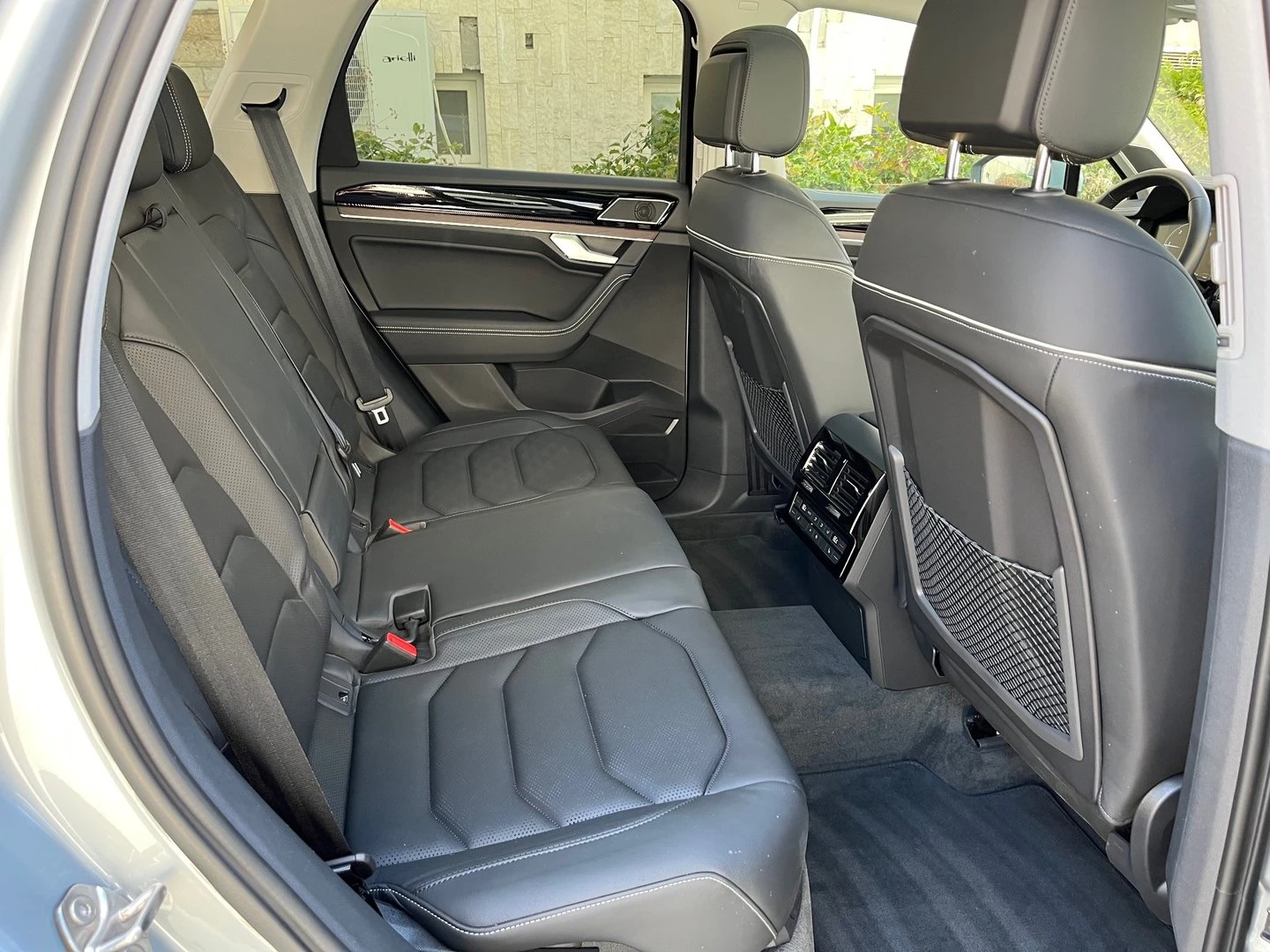 VW Touareg, снимка 7 - Автомобили и джипове - 56420235